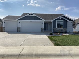 6953 Grassy Range Dr, Wellington, CO 80549
