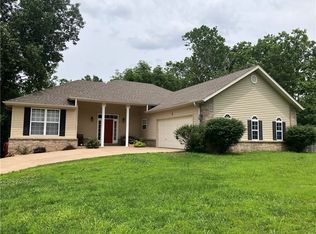 2 Latshaw Ln, Bella Vista, AR 72714