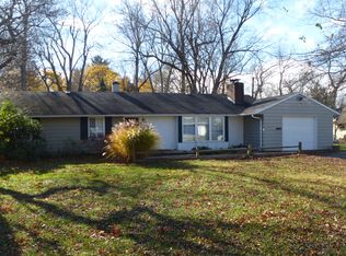 1516 Southbrook Dr, South Bend, IN 46614