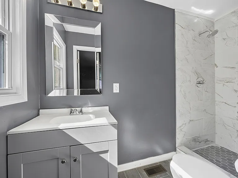 4009 Lindwood Dr — Photo 16