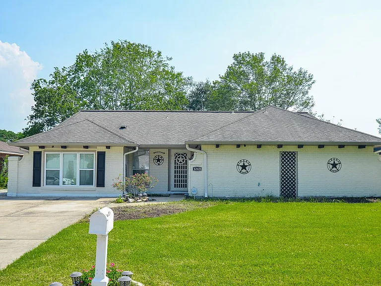12123 Ryewater Dr — Photo 1