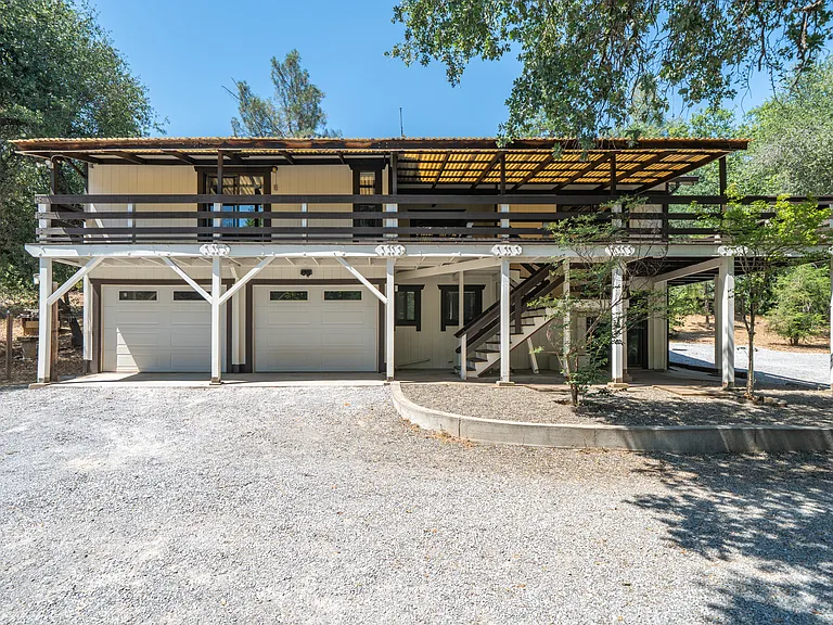 17659 Melwood Ln — Photo 6