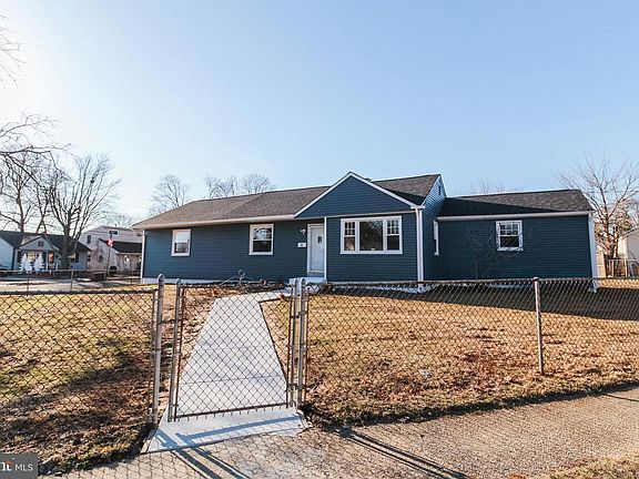 2nd image of 35 Farnsworth Ave