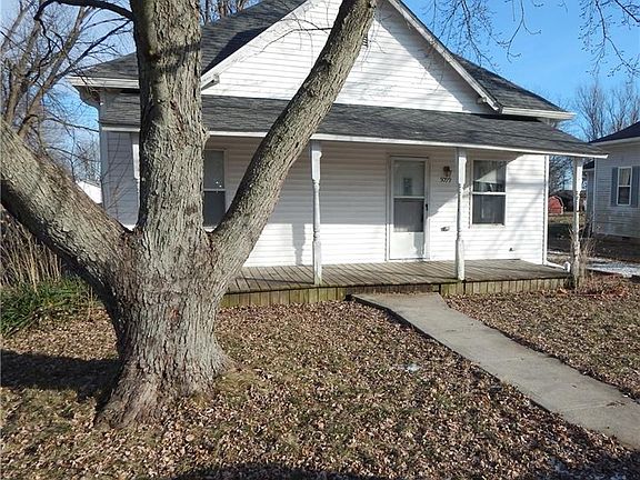 2nd image of 5099 Broadway St