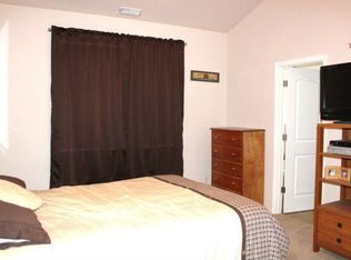 8305 W Clearwater Pl, Kennewick, WA 99336