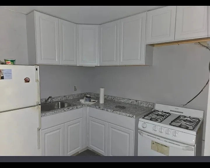 901 Stuyvesant Ave #1CC — Photo 1