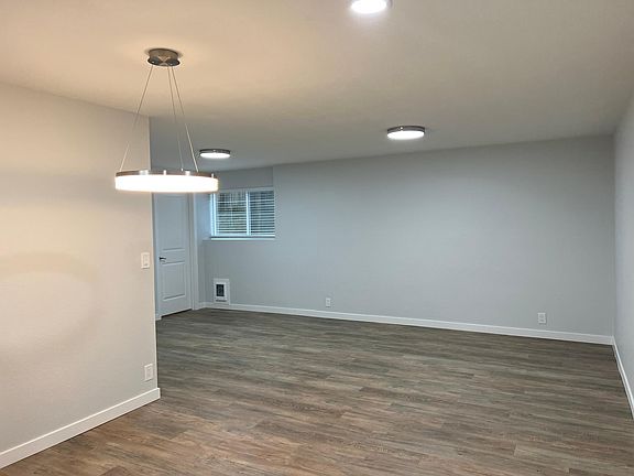 5th image of 19215 15th Ave NE #3