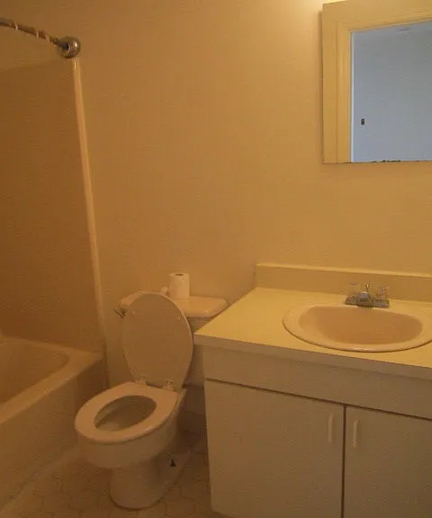 92 Euclid Ave #4 — Photo 5
