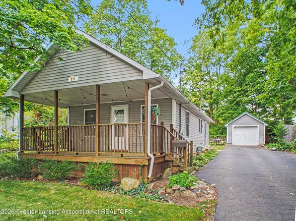 930 S Barnes St, Mason, MI 48854