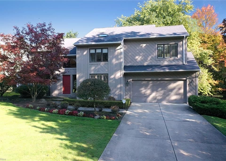 1st image of 32445 Wintergreen Dr