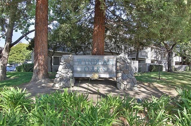 1st image of 1572 Four Oaks Cir