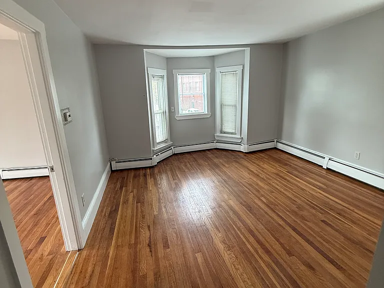 1 Jay St #2 — Photo 3