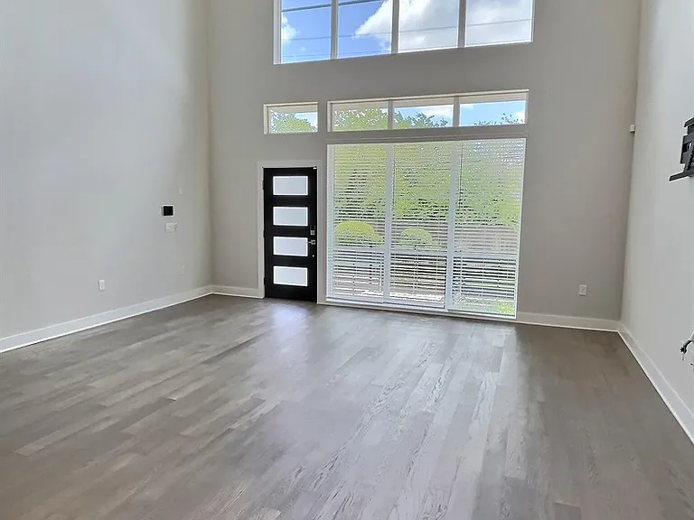 4407 Grotto Dr — Photo 5
