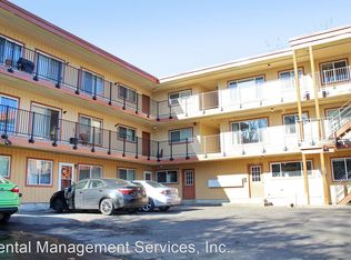 930 SW Gibbs St #9, Portland, OR 97239