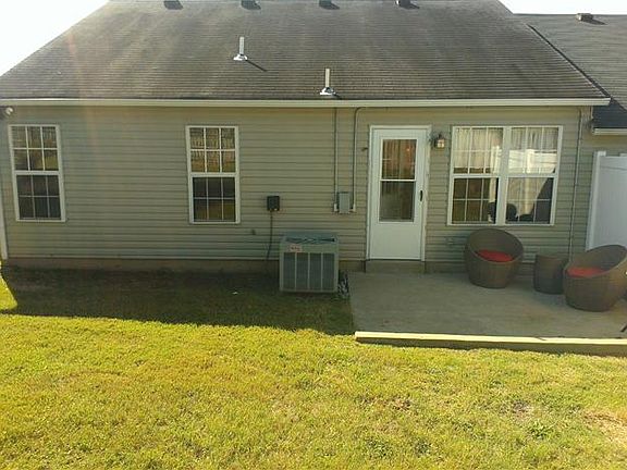 3rd image of 431 Keswick Ct