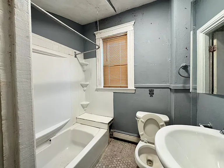 833 Broadway #2 — Photo 8