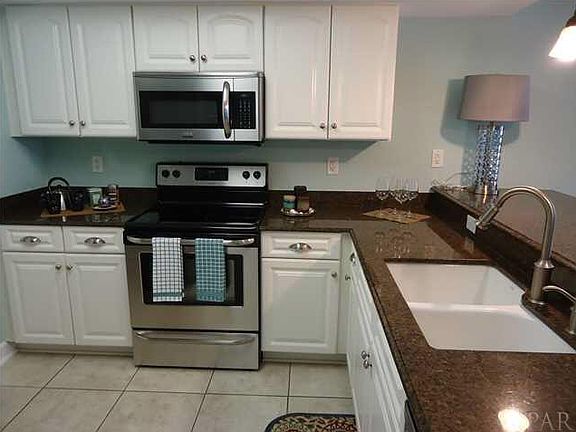 4th image of 1600 Via Deluna Dr #201E