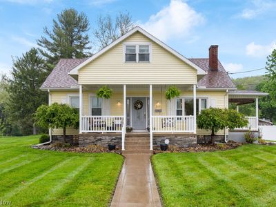 501 E 12th St, Uhrichsville, OH, 44683