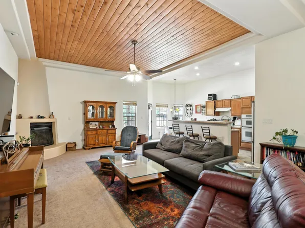 7509 Brianne Ave NW, Albuquerque, NM 87114