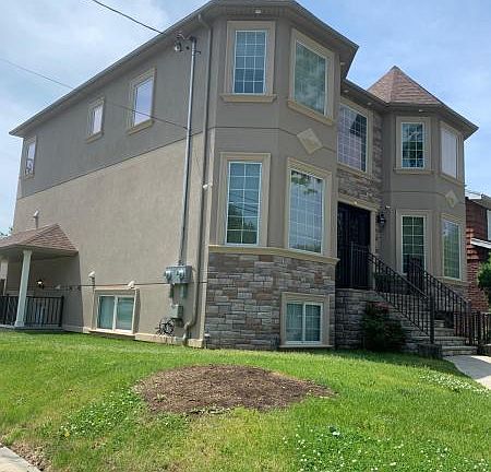 4th image of 32 Genesee Ave