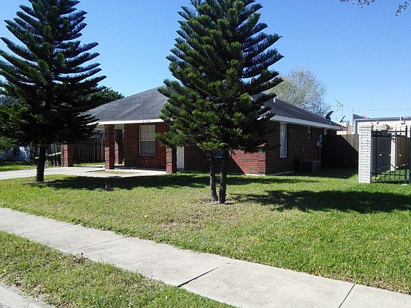 3rd image of 2214 N Dos Arbolitos Ave