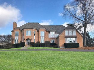 33 N Liberty Dr, South Barrington, IL 60010