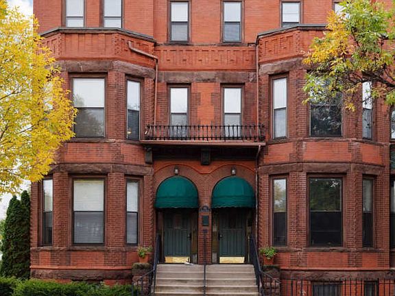 4th image of 162 College Ave W APT 8