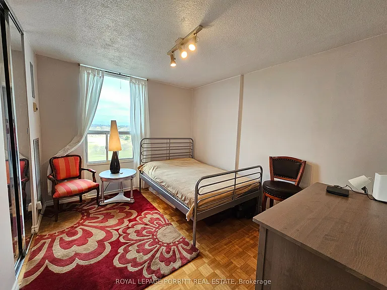 1535 Lakeshore Rd E #1704 — Photo 19