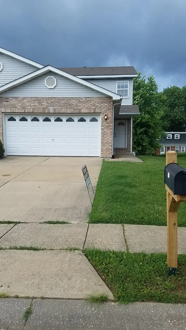 713 Slippery Rock Dr photo 1