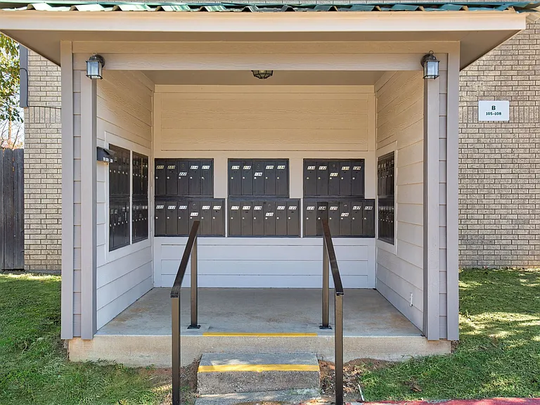 Athens Townhomes — Photo 30