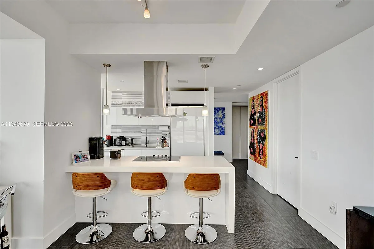 Building Photo - 1100 Biscayne Blvd #3708