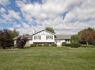 3N968 Meredith Rd, Maple Park, IL 60151