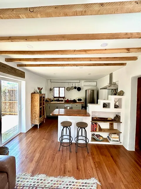 1 bed, 450 sqft, $2,300 — Photo 2