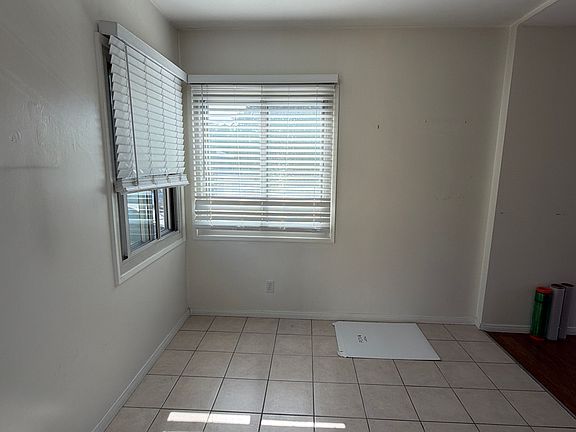 2nd image of 956 Eucalyptus Dr APT A
