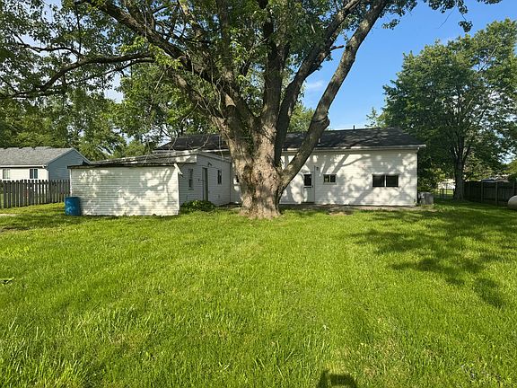 2nd image of 64 7th Ave SW #1