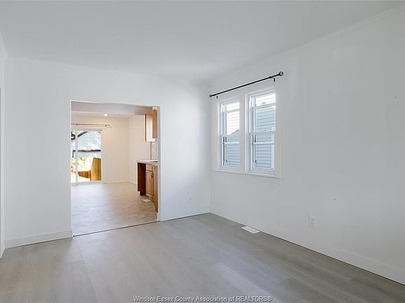 5th image of 1779 Cadillac St