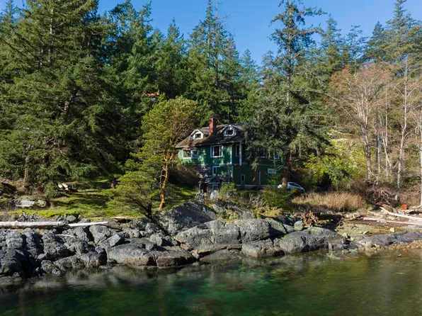 5066 Sherman Ln, Sunshine Coast, BC V0N 1Y2