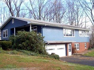 12 Woodland Dr, Russell, PA 16345