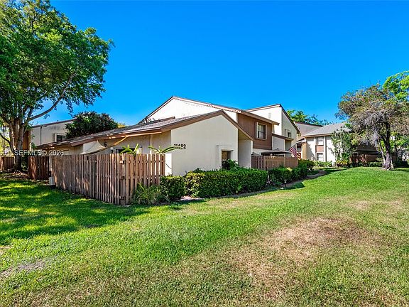 2nd image of 11482 SW 109th Rd #29A