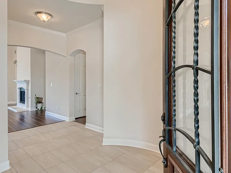 3822 Remington Rd — Photo 6