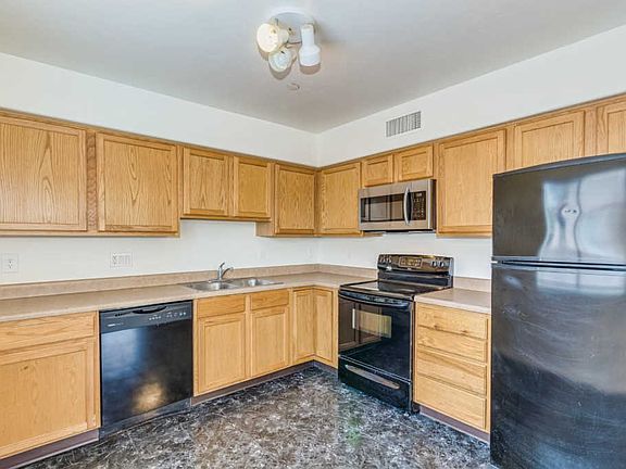 4th image of 3639 E Bermuda St