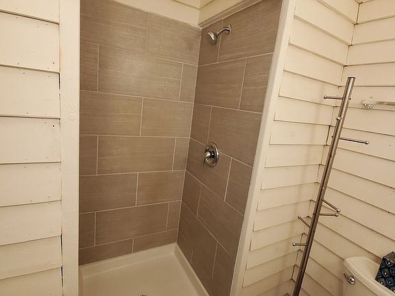 4th image of 2226 Knickerbocker Dr #1
