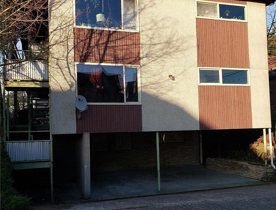 2nd image of 4400 Linden Ave N #1