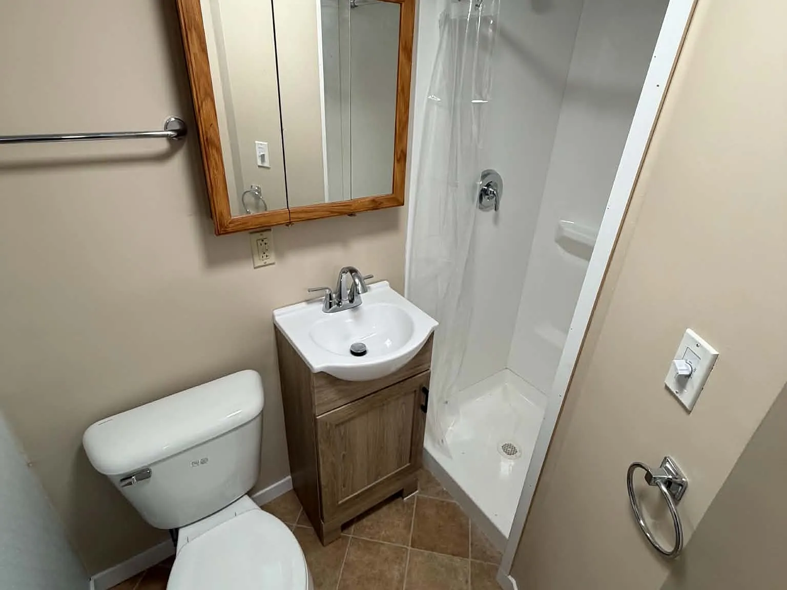 1-2 Bedroom apartment complex — Photo 2
