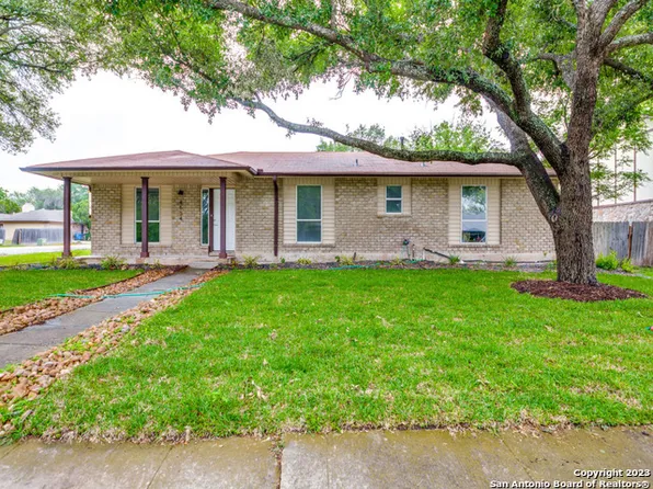 4634 Barhill St, San Antonio, TX 78217