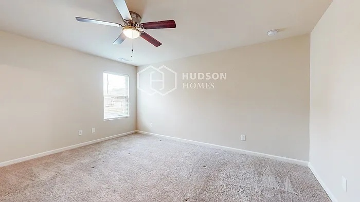 215 Scotland Dr — Photo 10