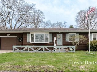 1554 Greenwich Rd, Muskegon, MI 49441