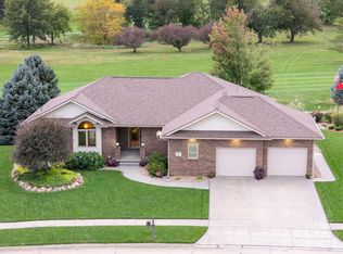727 Fairway Dr, Milford, NE 68405