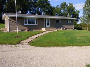 1655 Victory Ave, Charles City, IA 50616