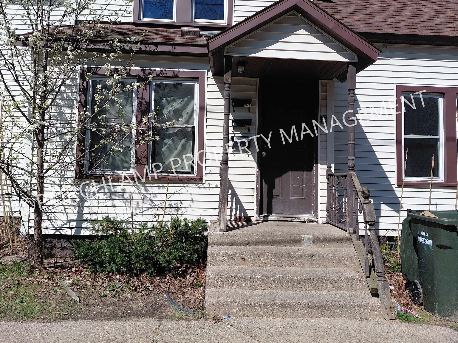 2 bed, $1,000 — Photo 2